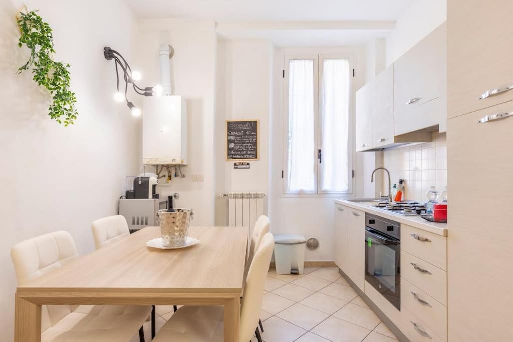 Modern Apartment In Milano Centrale Next To Metro M5 - Sarca 73 Luaran gambar